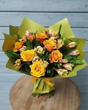 Букет цветов из:  Альстромерии и Розы в Старотеряево