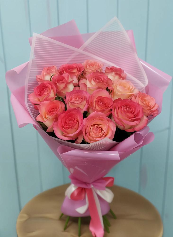 Букет 15 Розовых роз Равель в Старотеряево