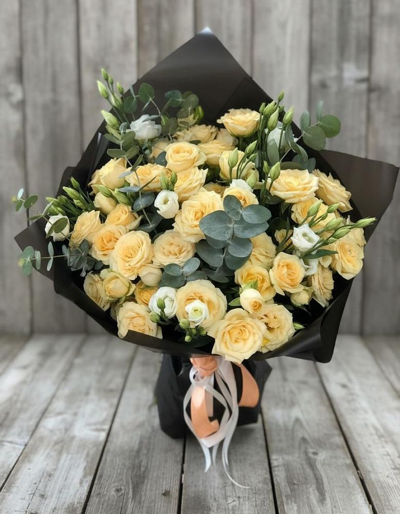 Букет цветов из: Розы и Лизиантусы в Старотеряево