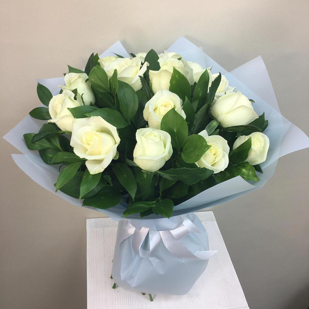 Букет 15 Белых роз Проуд в Старотеряево