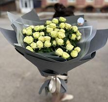 Букет Белые кустовые розы Солинеро в Старотеряево