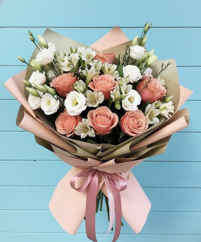 Букет цветов из: Розы, Альстромерии и Лизиантусы в Старотеряево