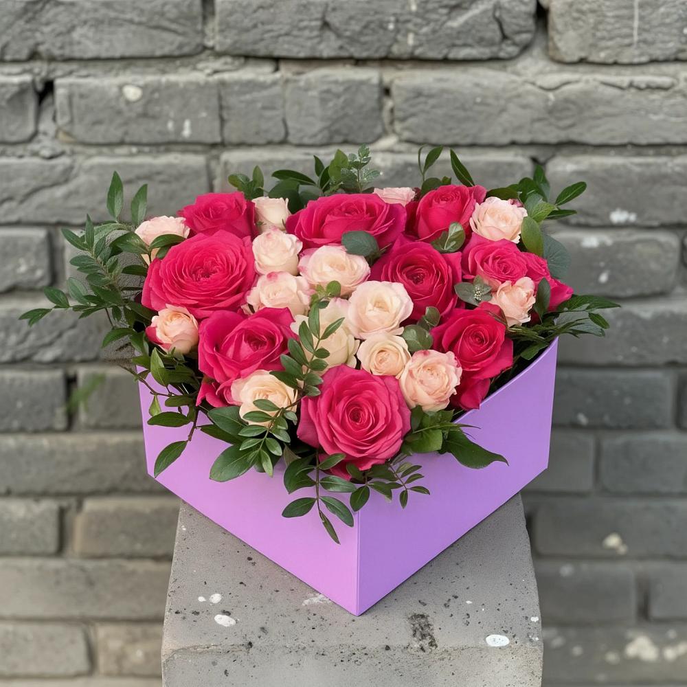 Цветочная композиция из Розы в коробке в Старотеряево