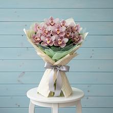 Букет цветов из:  Орхидеи и Розы в Старотеряево