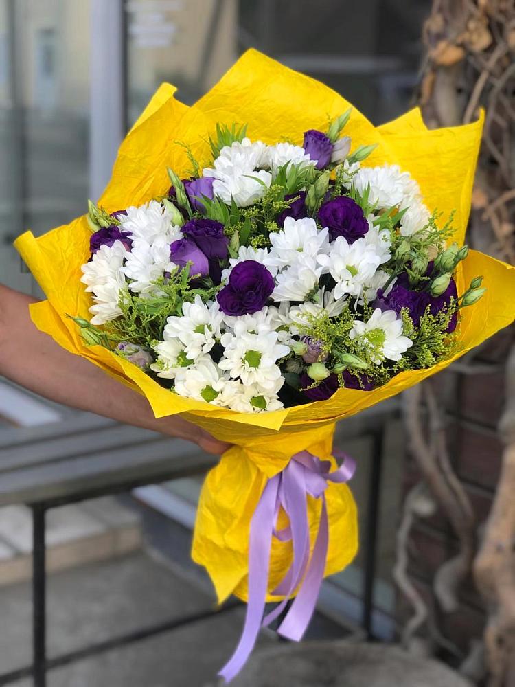 Букет цветов из: Ирисы, Хризантемы и Ромашки в Старотеряево