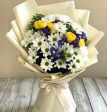 Букет цветов из:  Ирисы, Хризантемы и Розы #REPLACE_PRED# Старотеряево