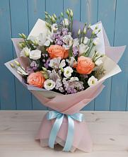 Букет цветов из:  Лизиантусы, Розы, Альстромерии и Гипсофила в Старотеряево