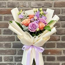 Букет цветов из:  Лизиантусы и Розы в Старотеряево