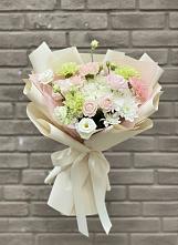 Букет цветов из:  Гвоздики, Розы, Лизиантусы и Хризантемы #REPLACE_PRED# Старотеряево