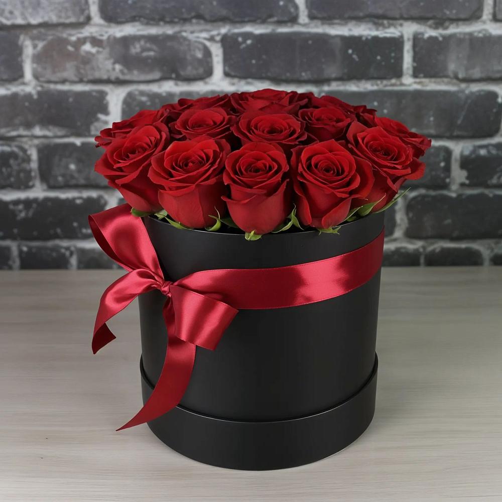 Цветочная композиция из Розы в шляпной коробке в Старотеряево